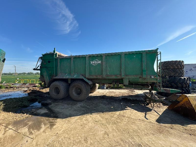 TEBBE HKS - Epandeur à fumier: photos 1 TEBBE HKS - Epandeur à fumier: photos 1
