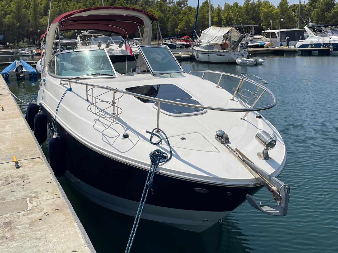 Sea Ray 285 Sundancer, TOP !!! - Autre matériel: photos 2 Sea Ray 285 Sundancer, TOP !!! - Autre matériel: photos 2