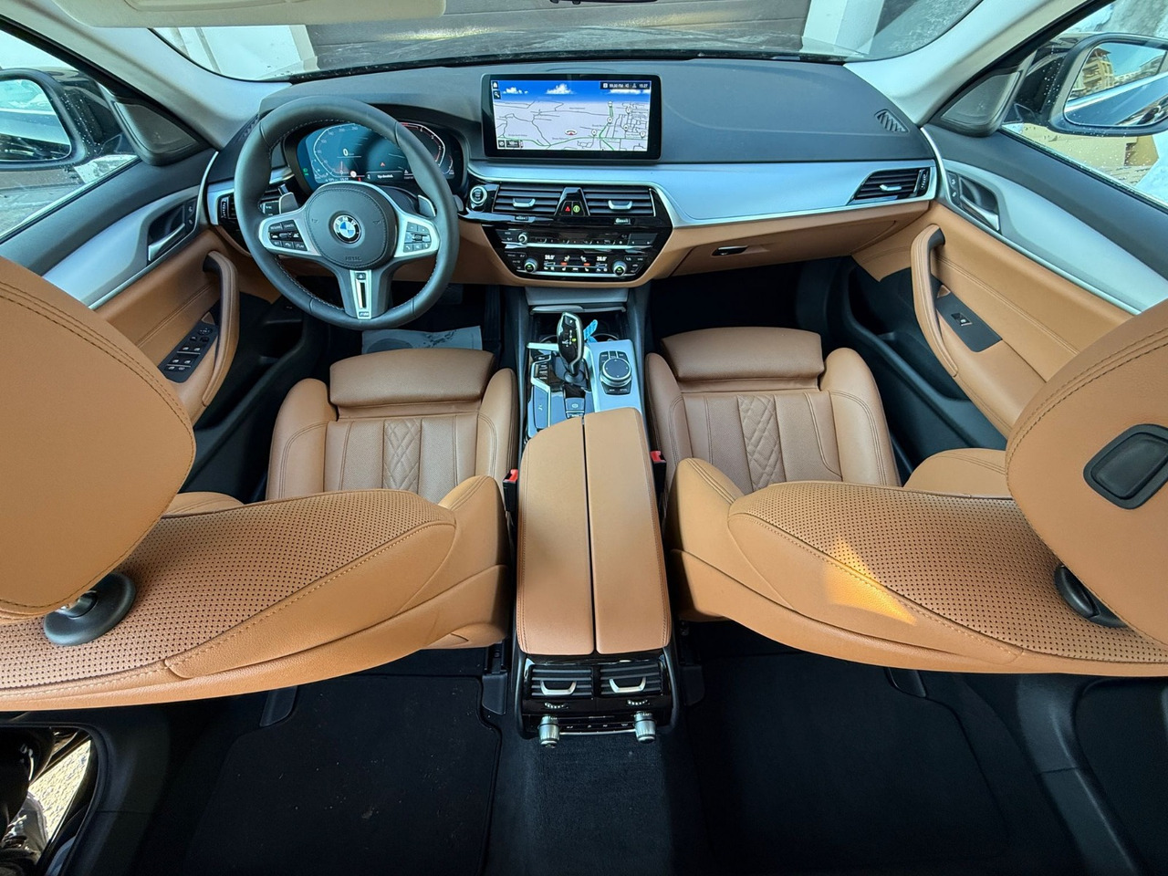 BMW 520D MILDHYBRID - Berline: photos 2 BMW 520D MILDHYBRID - Berline: photos 2