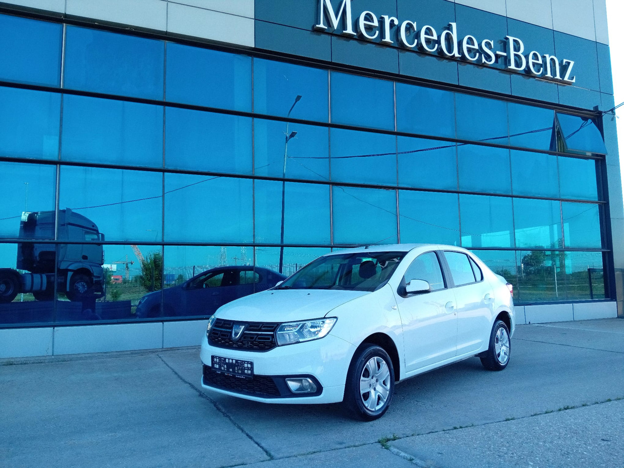 Dacia Logan 1.5 dCi, TOP ! - Berline: photos 1 Dacia Logan 1.5 dCi, TOP ! - Berline: photos 1