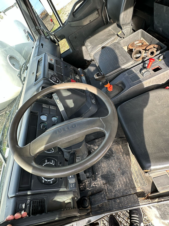 Camion benne IVECO EUROTRAKKER TIPPER: photos 10 Camion benne IVECO EUROTRAKKER TIPPER: photos 10