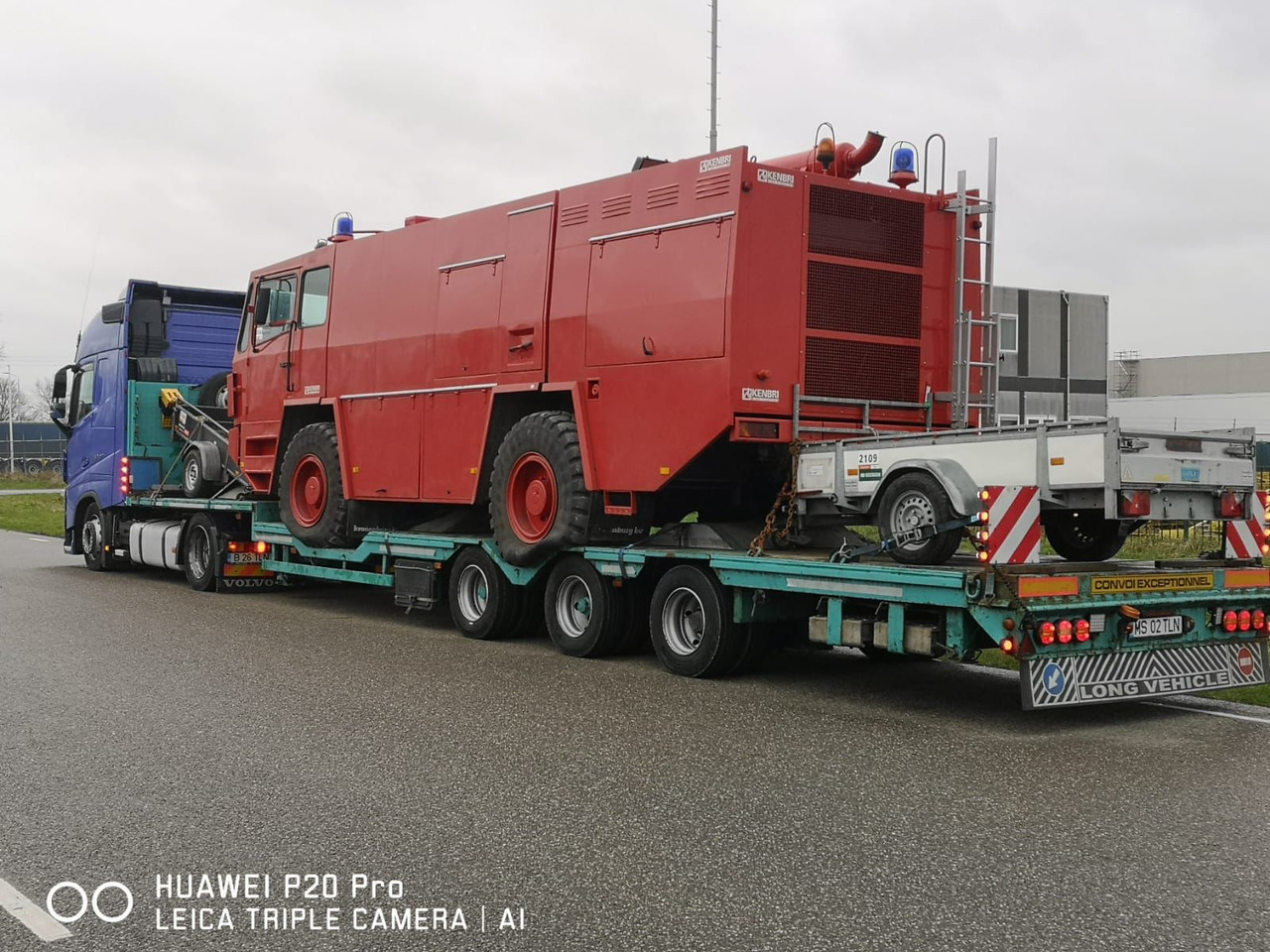 KRONENBURG K45 FIRE TRUCK - Camion de pompier: photos 3 KRONENBURG K45 FIRE TRUCK - Camion de pompier: photos 3