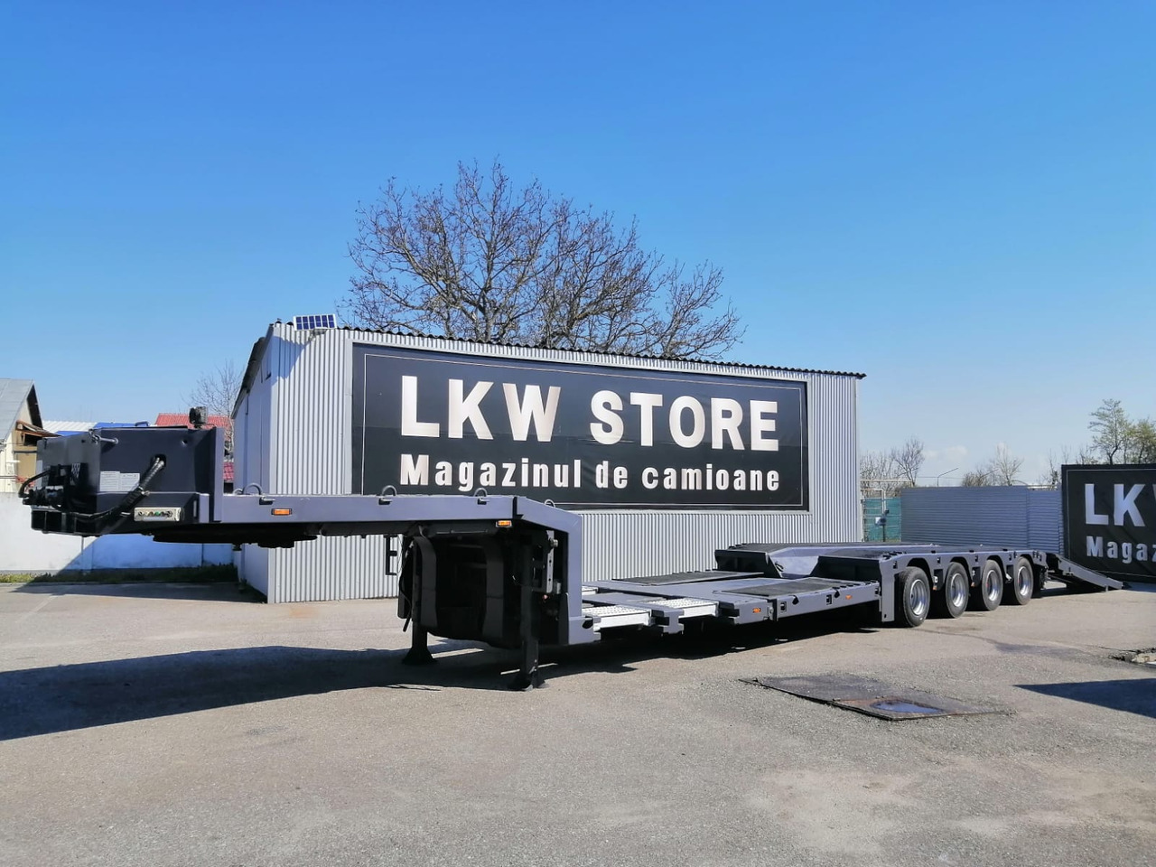 Langendorf Trailer-Tiefbett, 4 Axe, 59 to, extension, TOP !!! - Semi-remorque surbaissé: photos 1 Langendorf Trailer-Tiefbett, 4 Axe, 59 to, extension, TOP !!! - Semi-remorque surbaissé: photos 1