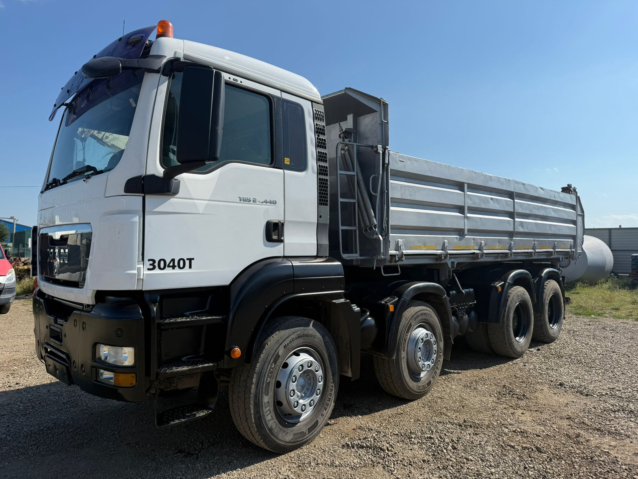 MAN TGS 8X4 Tipper - Camion benne: photos 2 MAN TGS 8X4 Tipper - Camion benne: photos 2