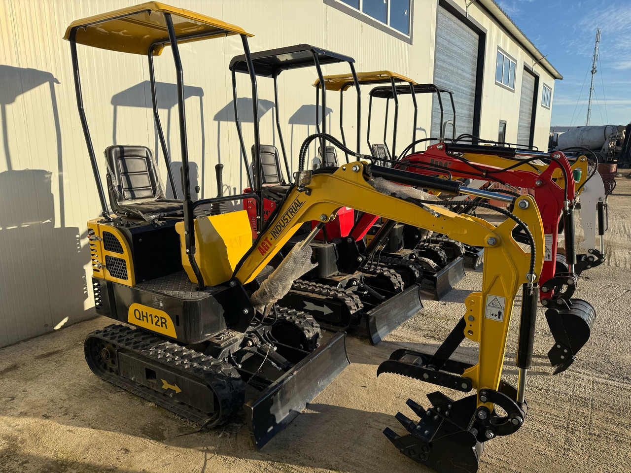 MINIEXCAVATOR JPC H10 - Mini pelle: photos 2 MINIEXCAVATOR JPC H10 - Mini pelle: photos 2