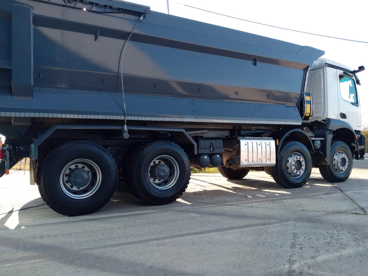 Mercedes-Benz Arocs 42.40 8×4 Basculanta/Tipper/Kipper Heavy Duty, TOP !!! - Camion benne: photos 4 Mercedes-Benz Arocs 42.40 8×4 Basculanta/Tipper/Kipper Heavy Duty, TOP !!! - Camion benne: photos 4