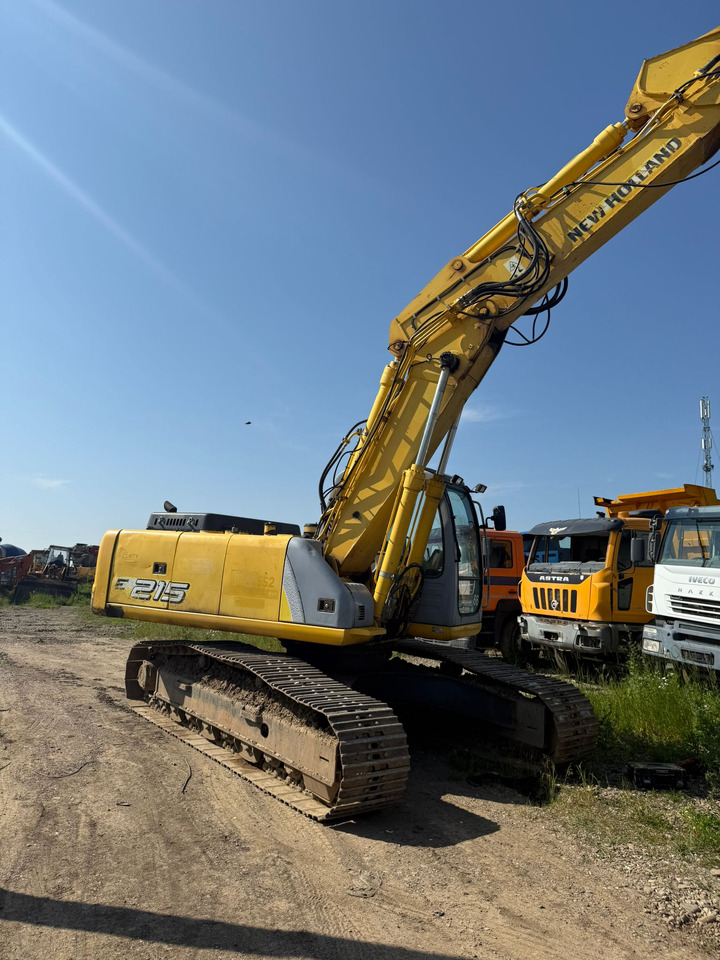 NEW HOLLAND E 215 EXCAVATOR - Pelle sur chenille: photos 4 NEW HOLLAND E 215 EXCAVATOR - Pelle sur chenille: photos 4
