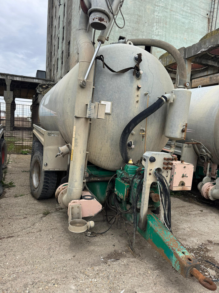 Sandri Manure spreading tank - Tonne à lisier: photos 2 Sandri Manure spreading tank - Tonne à lisier: photos 2