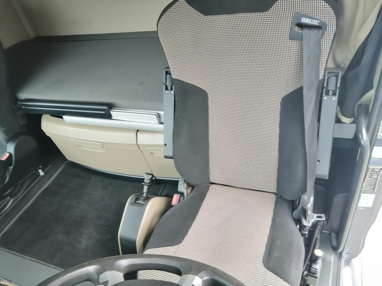 MAN 18.460 TGX 4X4 Hidro Drive TOP !!! - Tracteur routier: photos 4 MAN 18.460 TGX 4X4 Hidro Drive TOP !!! - Tracteur routier: photos 4
