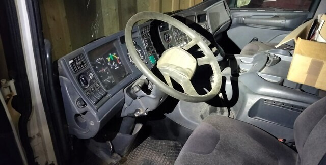 Photo d'intérieur 1: Camion, Mélangeuse Scania 94 D 260 - REHUAUTO