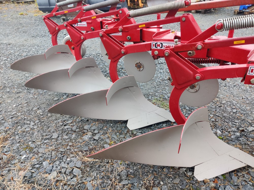 - Charrue: photos 5 - Charrue: photos 5