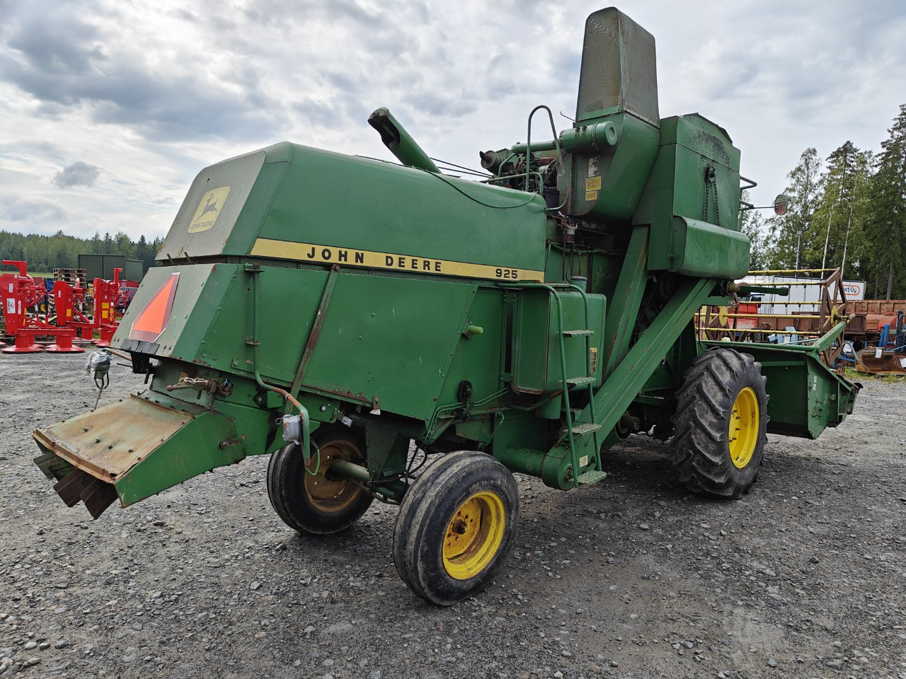 JOHN DEERE 925 leikkuupuimuri - Moissonneuse-batteuse: photos 4 JOHN DEERE 925 leikkuupuimuri - Moissonneuse-batteuse: photos 4