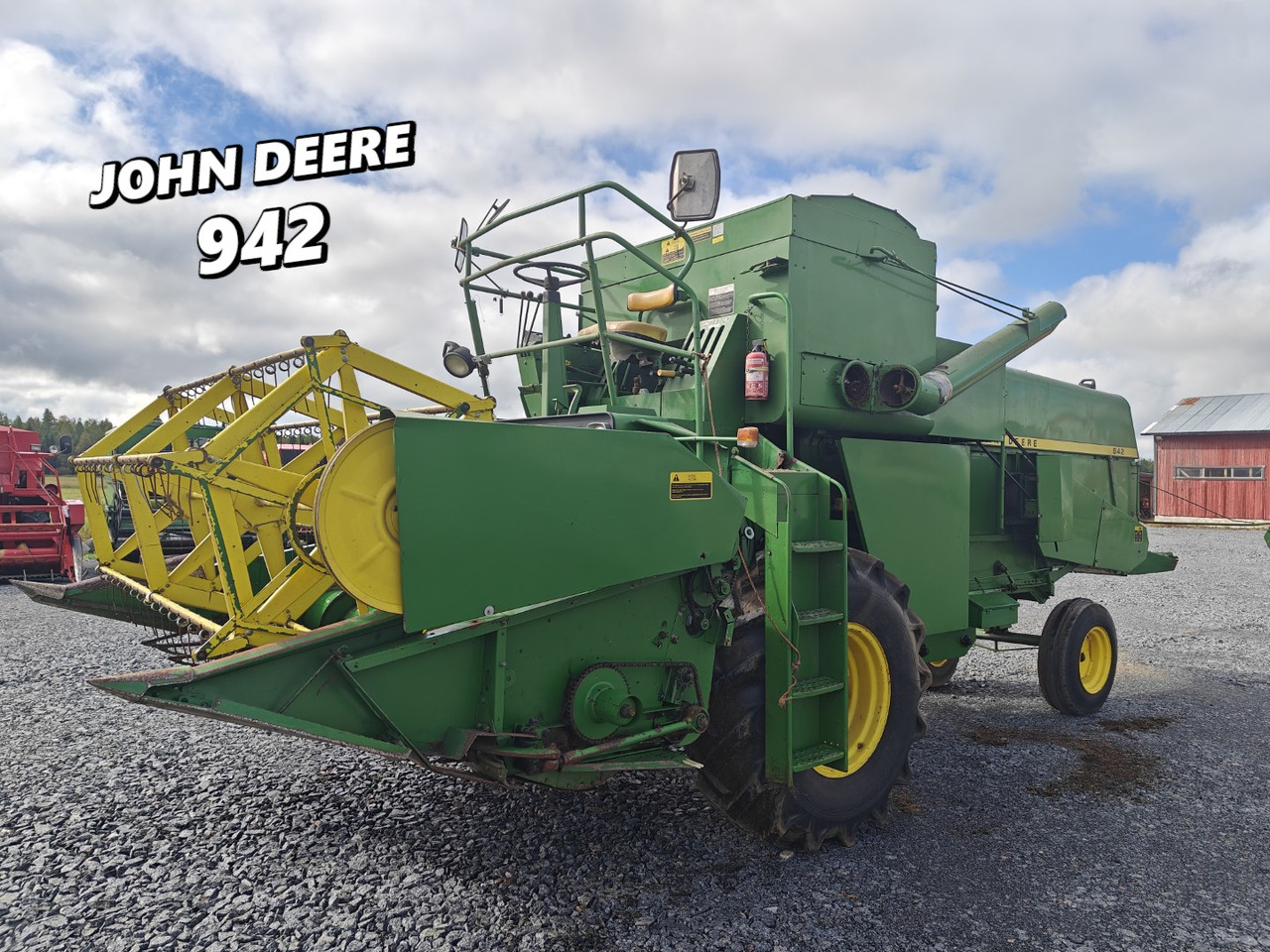 JOHN DEERE 942 - Moissonneuse-batteuse: photos 1 JOHN DEERE 942 - Moissonneuse-batteuse: photos 1