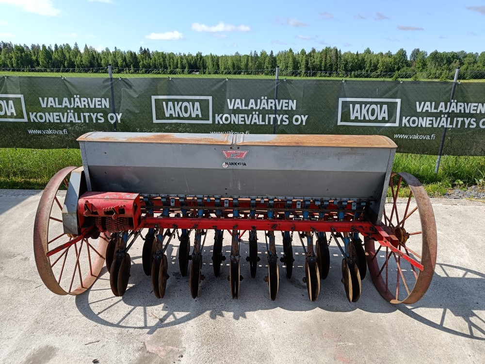 Kylvinkone Juko 200cm Kiekkovantailla ja HS-laitteella - Semoir: photos 1 Kylvinkone Juko 200cm Kiekkovantailla ja HS-laitteella - Semoir: photos 1