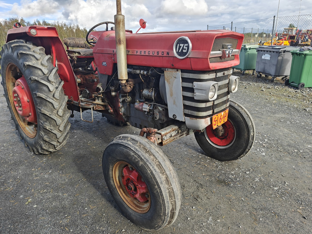 Massey Ferguson 175 Multi Power Avomalli, katso video! - Tracteur agricole: photos 5 Massey Ferguson 175 Multi Power Avomalli, katso video! - Tracteur agricole: photos 5