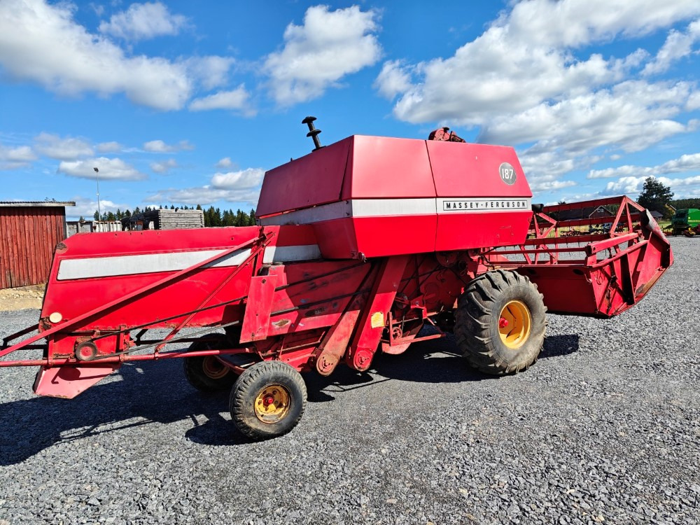 Massey Ferguson 187 Katso video! - Moissonneuse-batteuse: photos 4 Massey Ferguson 187 Katso video! - Moissonneuse-batteuse: photos 4