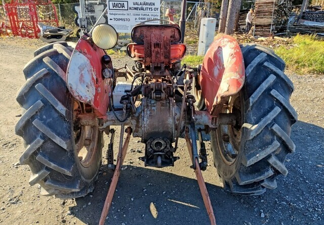 Massey Ferguson 35 - rekisterissä - KATSO VIDEO - Tracteur agricole: photos 4 Massey Ferguson 35 - rekisterissä - KATSO VIDEO - Tracteur agricole: photos 4
