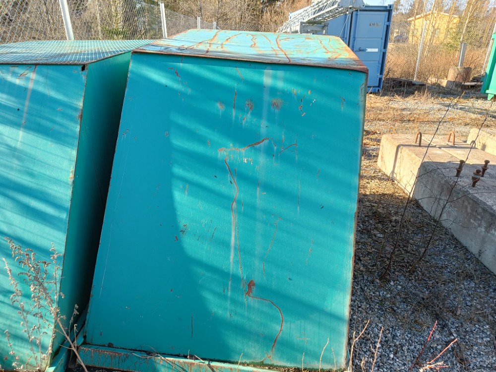 Roskakipperi 2 m3 - Benne à chaînes: photos 2 Roskakipperi 2 m3 - Benne à chaînes: photos 2