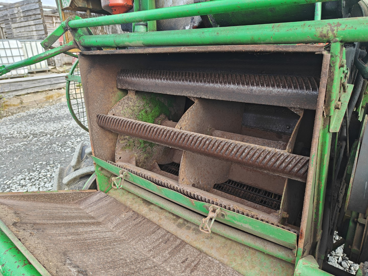 Moissonneuse-batteuse Volvo BM ST257 leikkuupuimuri työleveys 190cm, vaikka koeruutupuimuriksi, katso video!: photos 12 Moissonneuse-batteuse Volvo BM ST257 leikkuupuimuri työleveys 190cm, vaikka koeruutupuimuriksi, katso video!: photos 12