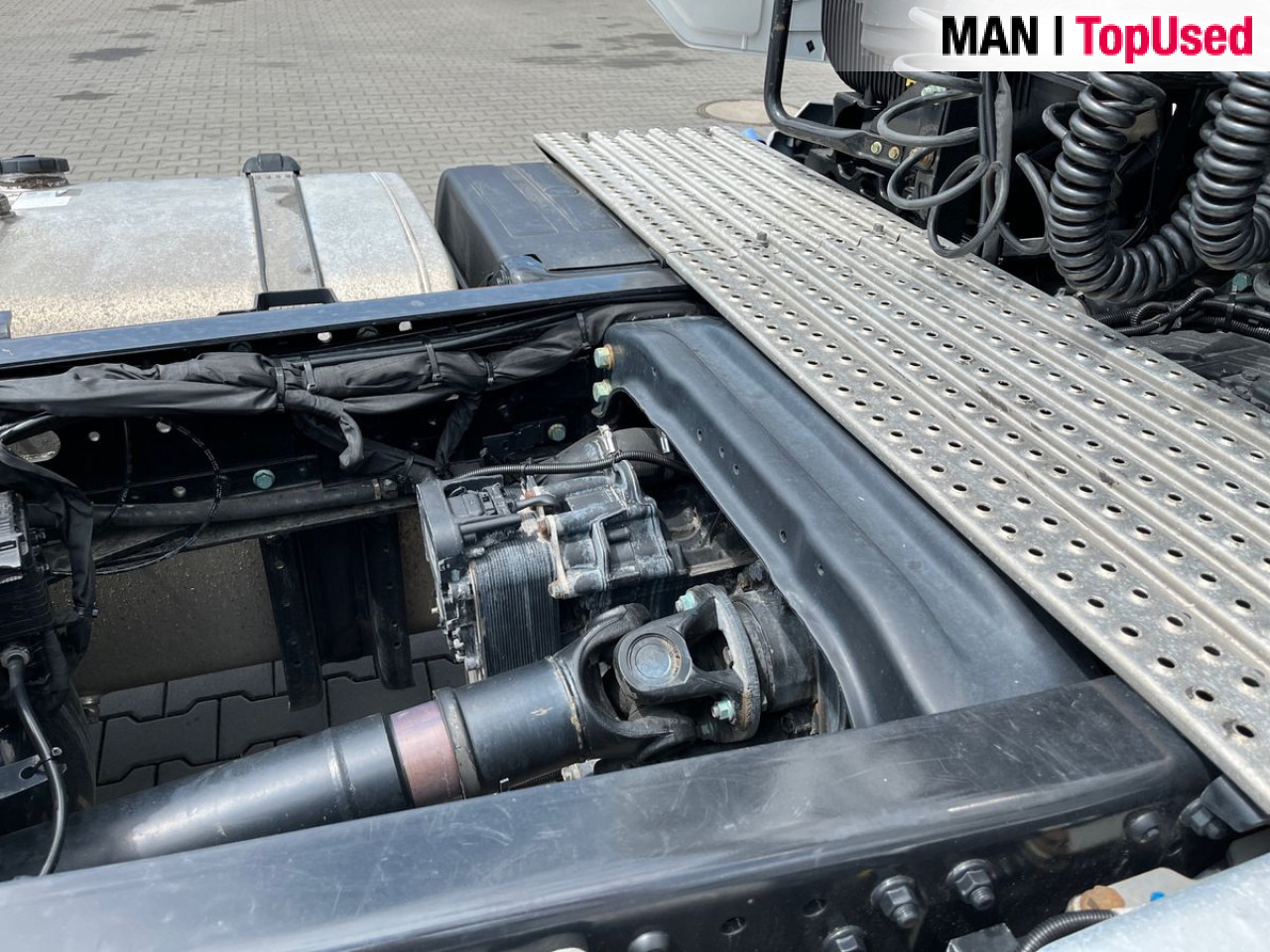 MAN TGX 18.470 4x2 BL SA Euro6 Retarder Klima ZV - Tracteur routier: photos 4 MAN TGX 18.470 4x2 BL SA Euro6 Retarder Klima ZV - Tracteur routier: photos 4