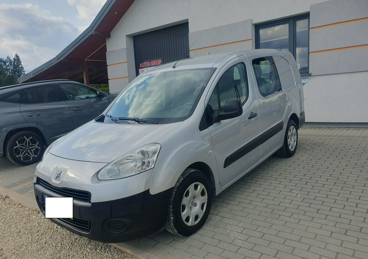 Citroen Berlingo II 5 lub 2 osobowy *long * zabudowa gruau* - Voiture: photos 2 Citroen Berlingo II 5 lub 2 osobowy *long * zabudowa gruau* - Voiture: photos 2