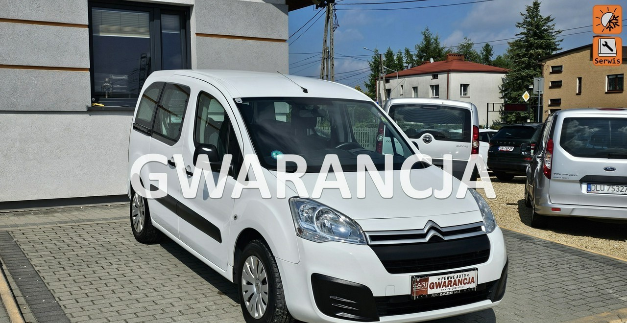Citroen Berlingo II 5 -osobowy - Voiture: photos 1 Citroen Berlingo II 5 -osobowy - Voiture: photos 1