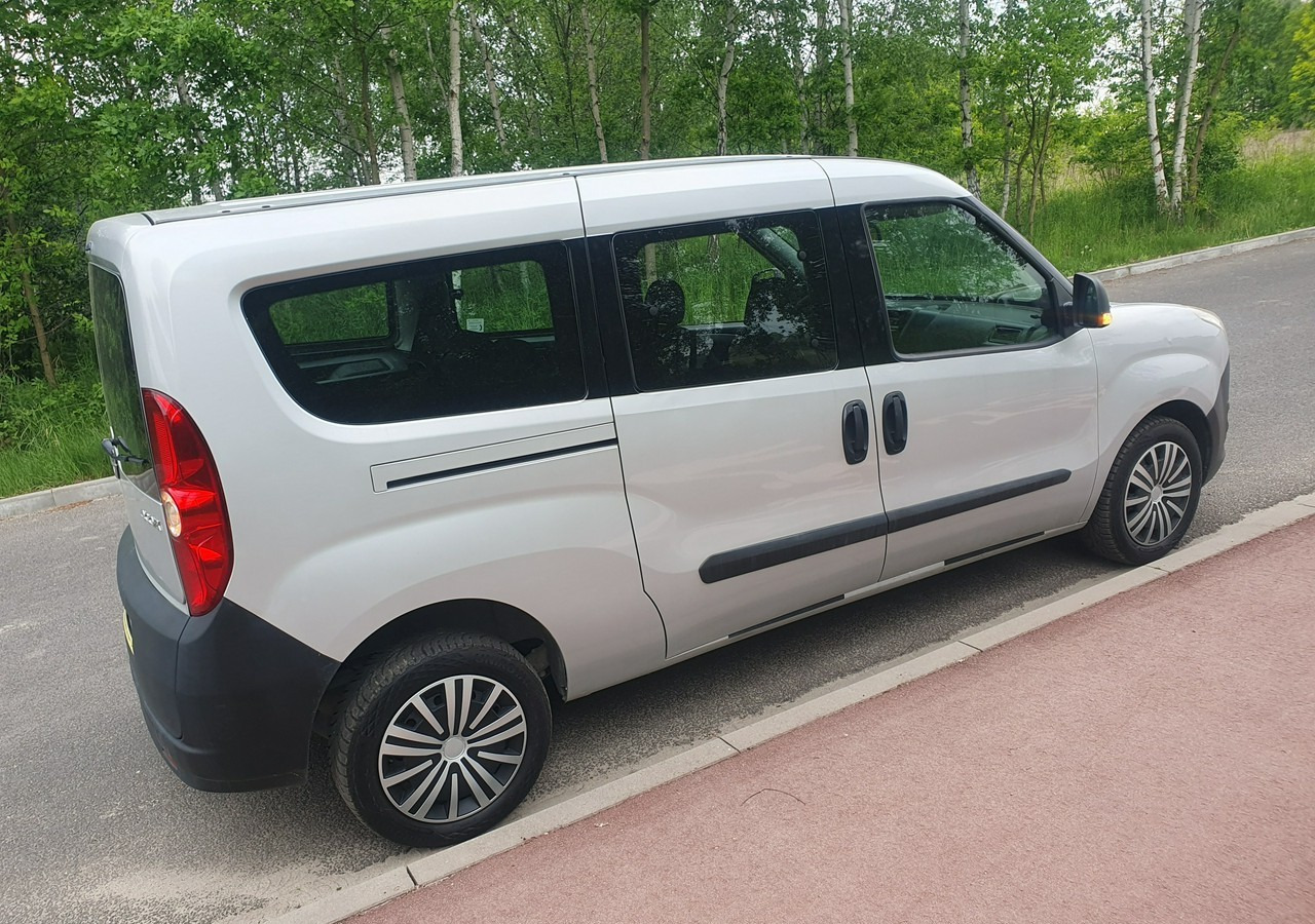 Fiat Doblo long*combo *doblo* krajówka *fv vat 23%* - Utilitaire double cabine: photos 5 Fiat Doblo long*combo *doblo* krajówka *fv vat 23%* - Utilitaire double cabine: photos 5