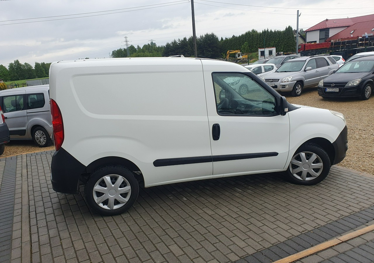 Opel Combo Opel Combo 1.4 Benzyna Polski Salon - Fourgon utilitaire: photos 5 Opel Combo Opel Combo 1.4 Benzyna Polski Salon - Fourgon utilitaire: photos 5