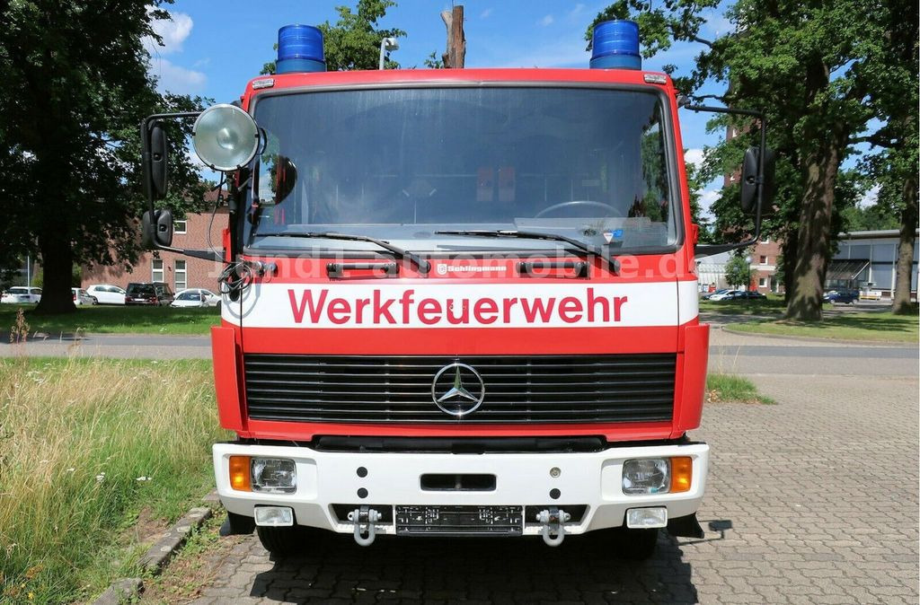 Mercedes-Benz 1124 F Feuerwehr LF 16/16 Pumpe Tank Haspel 1124 F Feuerwehr LF 16/16 Pumpe Tank Haspel - Camion de pompier: photos 3 Mercedes-Benz 1124 F Feuerwehr LF 16/16 Pumpe Tank Haspel 1124 F Feuerwehr LF 16/16 Pumpe Tank Haspel - Camion de pompier: photos 3