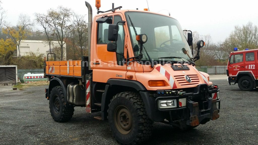 Mercedes-Benz Unimog U 300 Kipper Zugmaschine Kommunalhydraulik U 500 400 U 300 Kipper Zugmaschine Kommunalhydraulik U 500 400 - Véhicule de voirie/ Spécial: photos 2 Mercedes-Benz Unimog U 300 Kipper Zugmaschine Kommunalhydraulik U 500 400 U 300 Kipper Zugmaschine Kommunalhydraulik U 500 400 - Véhicule de voirie/ Spécial: photos 2