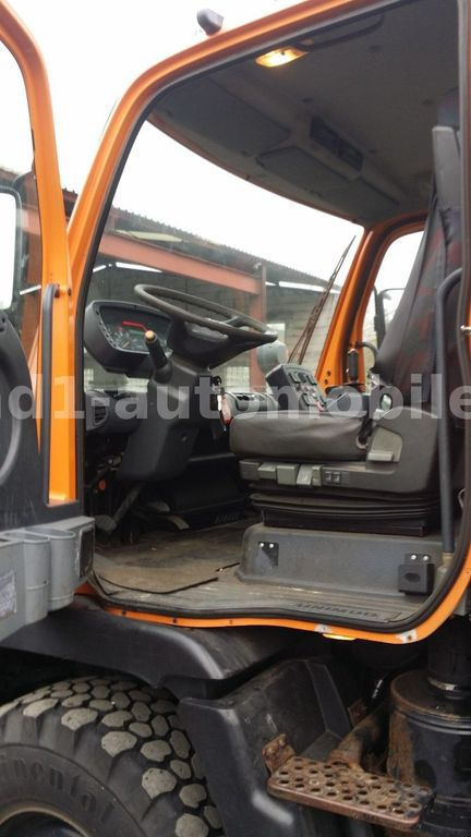 Véhicule de voirie/ Spécial Unimog U 300 Kipper Zugmaschine Kommunalhydraulik U 500 400 U 300 Kipper Zugmaschine Kommunalhydraulik U 500 400: photos 10