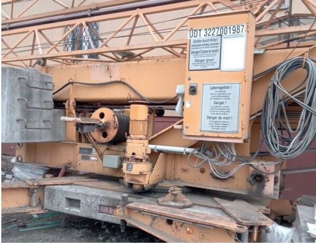 Liebherr 32K, 1992 yom, cabin stering, loco PL - Grue à tour: photos 4 Liebherr 32K, 1992 yom, cabin stering, loco PL - Grue à tour: photos 4