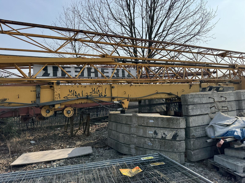 Liebherr 32K x2 in packet, 1993yom, cabin - Grue à tour: photos 2 Liebherr 32K x2 in packet, 1993yom, cabin - Grue à tour: photos 2