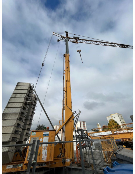 Liebherr 32TT, 2002yom, 30m jib perfect condition - Grue à tour: photos 1 Liebherr 32TT, 2002yom, 30m jib perfect condition - Grue à tour: photos 1