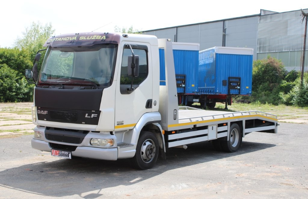 DAF FA LF 45.130 ODTAHOVÉ VOZIDLO - Remorqueuse: photos 2 DAF FA LF 45.130 ODTAHOVÉ VOZIDLO - Remorqueuse: photos 2