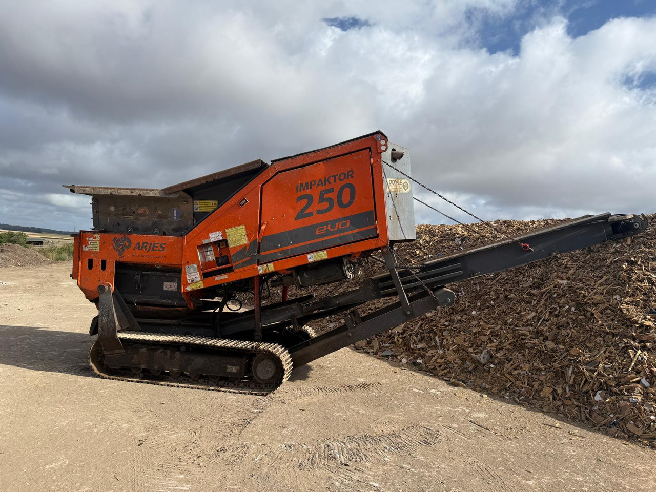 Arjes Impaktor 250 EVO - Broyeur industriel: photos 1 Arjes Impaktor 250 EVO - Broyeur industriel: photos 1