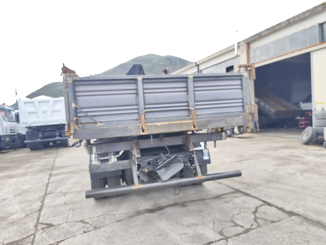 Camion grue, Camion benne IVECO EUROCARGO 120E28: photos 17