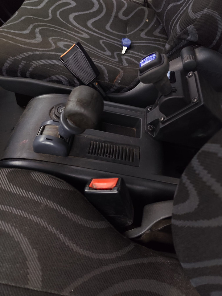 Camion grue, Camion benne IVECO EUROCARGO 120E28: photos 9