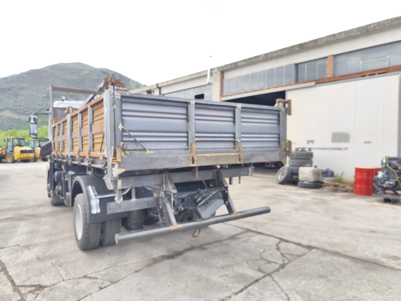 Camion grue, Camion benne IVECO EUROCARGO 120E28: photos 16