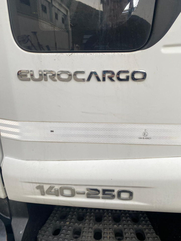 IVECO EUROCARGO 140-250 - Camion ampliroll: photos 4 IVECO EUROCARGO 140-250 - Camion ampliroll: photos 4