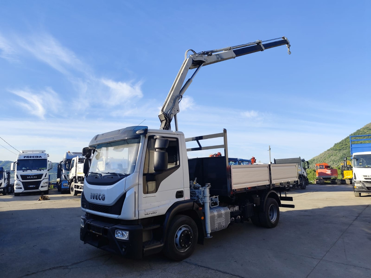 Camion benne, Camion grue IVECO EUROCARGO 140-250: photos 43