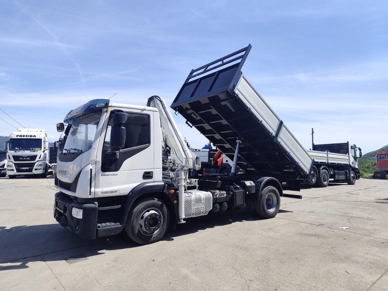 Camion benne, Camion grue IVECO EUROCARGO 140-250: photos 37