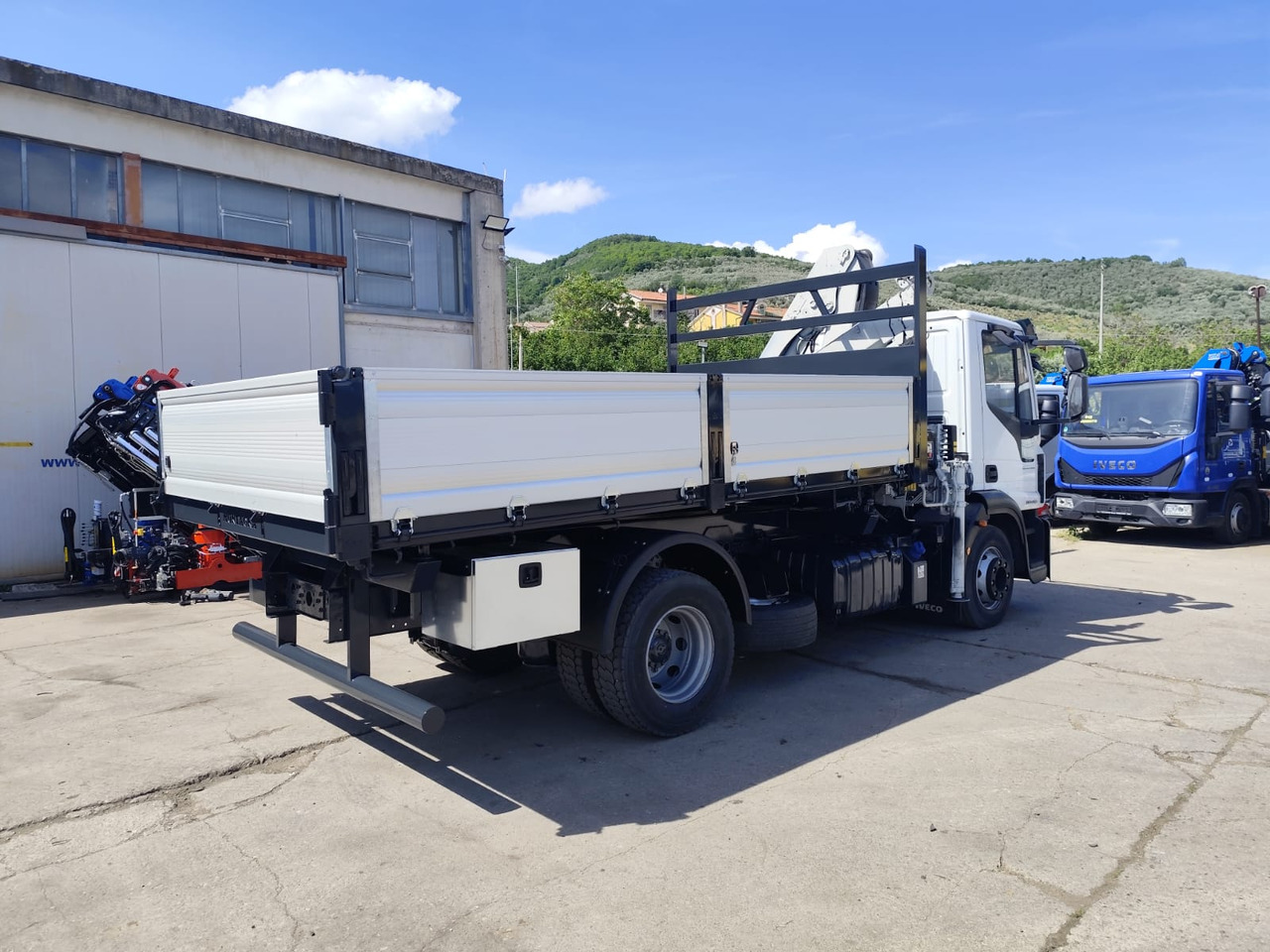 Camion benne, Camion grue IVECO EUROCARGO 140-250: photos 15
