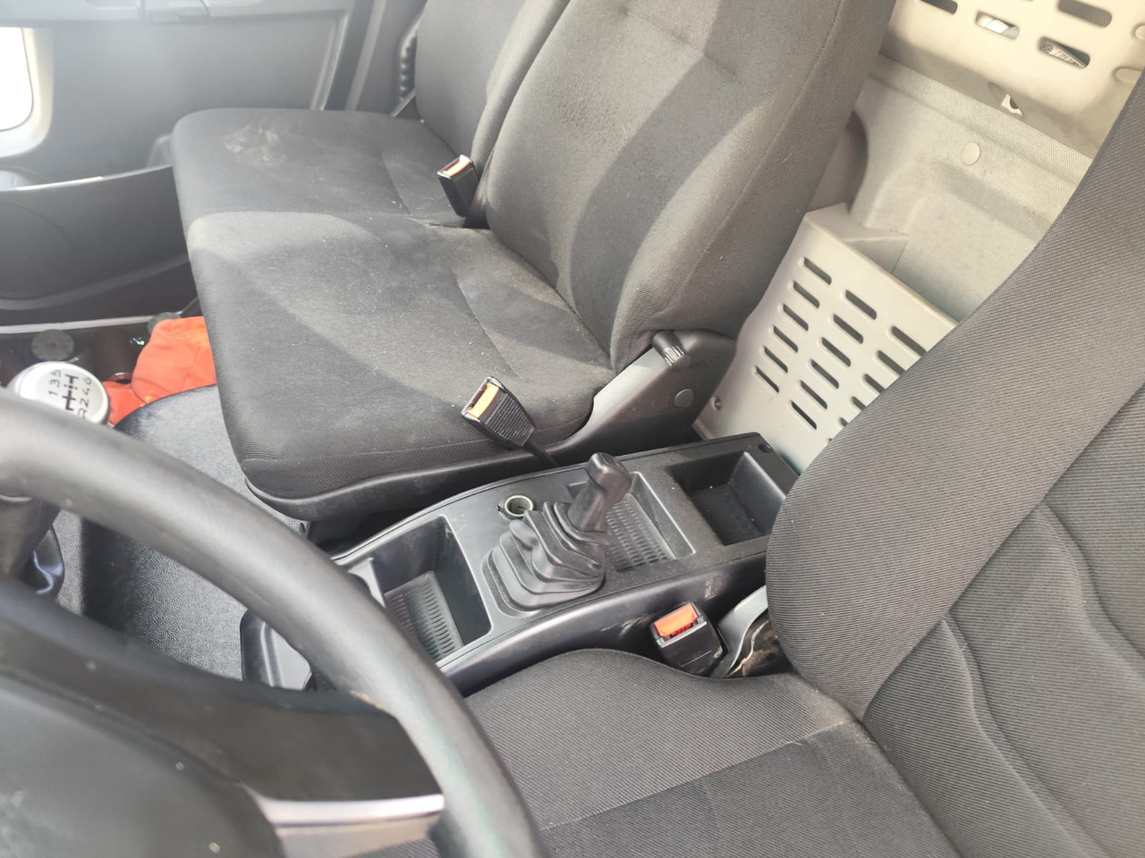 Camion grue, Camion grue IVECO EUROCARGO 180-250: photos 32 Camion grue, Camion grue IVECO EUROCARGO 180-250: photos 32