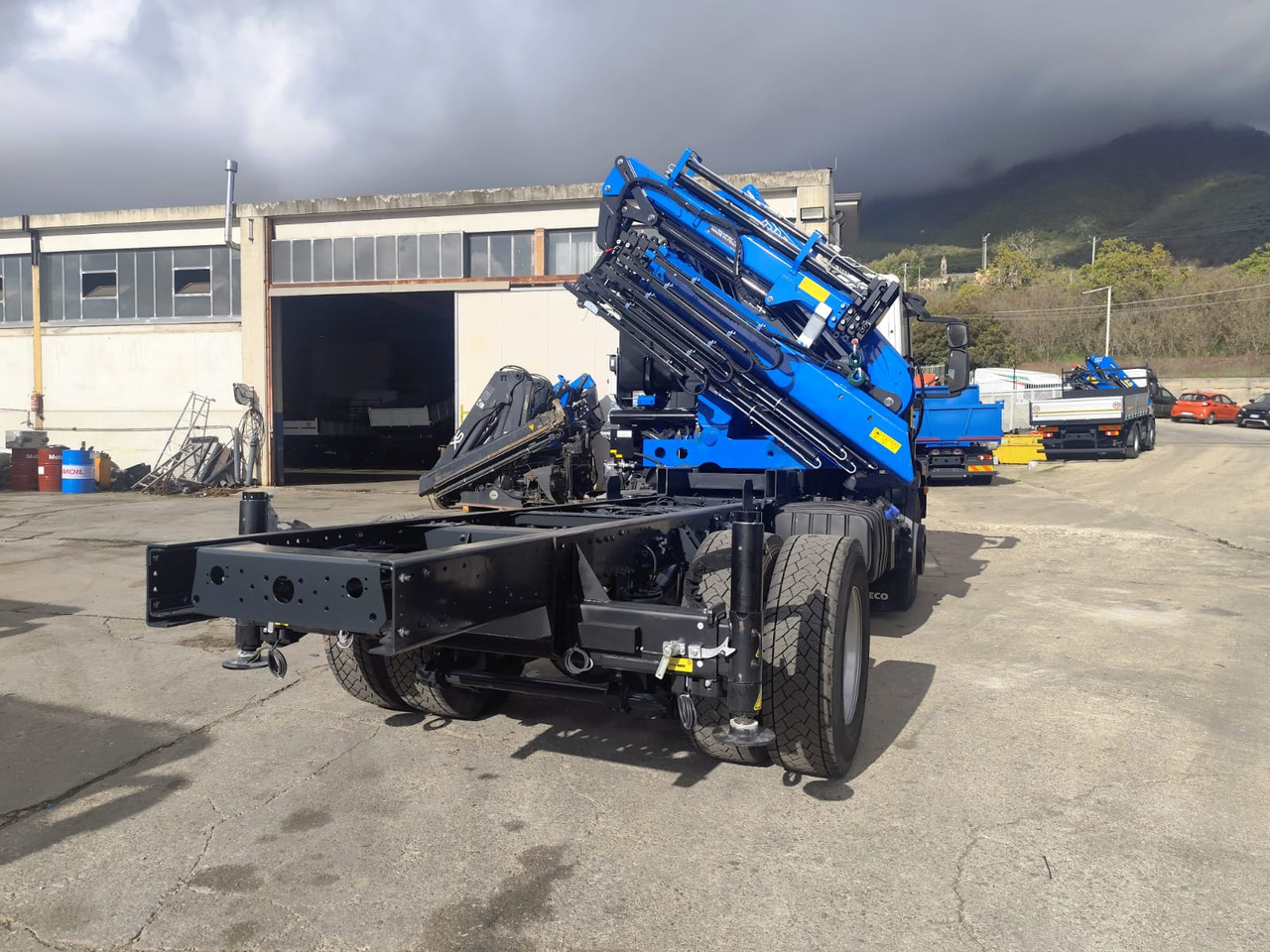 Camion grue, Camion grue IVECO EUROCARGO 180-250: photos 19 Camion grue, Camion grue IVECO EUROCARGO 180-250: photos 19