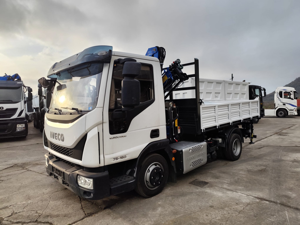 Camion benne, Camion grue IVECO EUROCARGO 75-160: photos 41