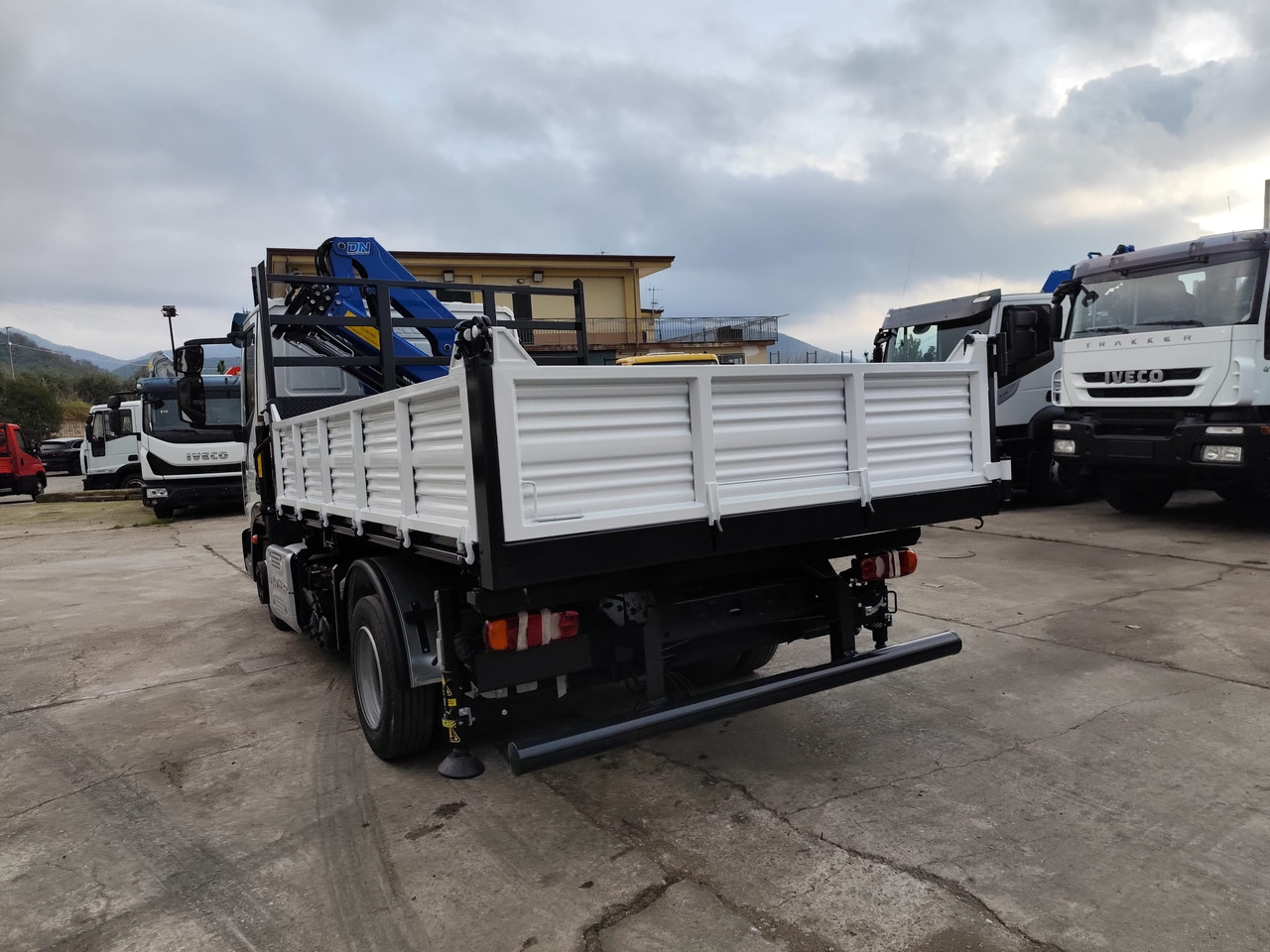 Camion benne, Camion grue IVECO EUROCARGO 75-160: photos 26