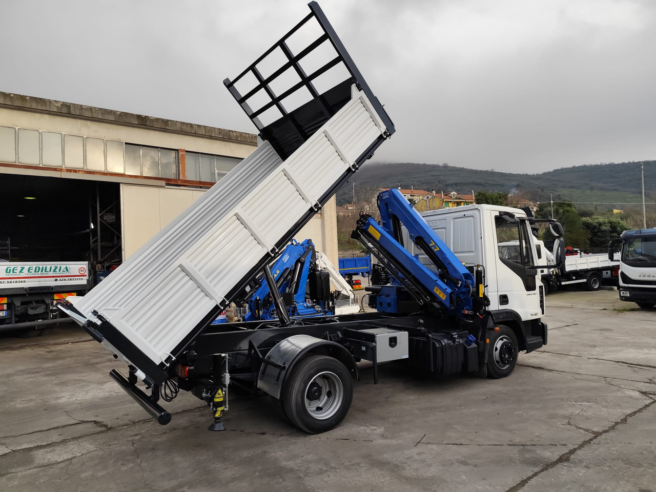 Camion benne, Camion grue IVECO EUROCARGO 75-160: photos 8