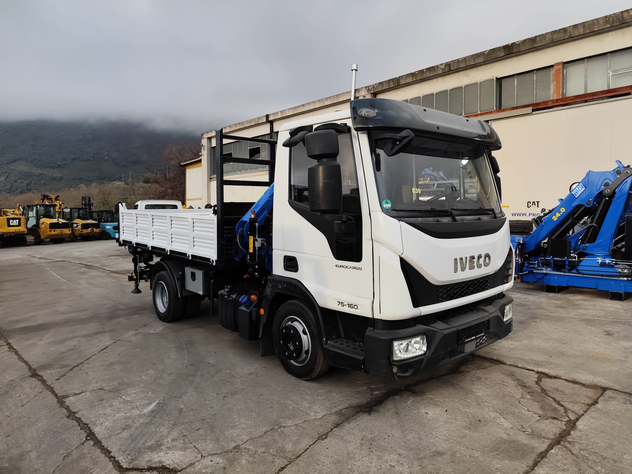Camion benne, Camion grue IVECO EUROCARGO 75-160: photos 36