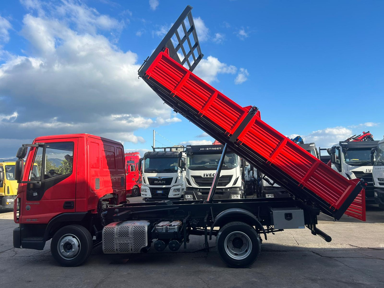 Camion benne IVECO EUROCARGO 80-190: photos 41